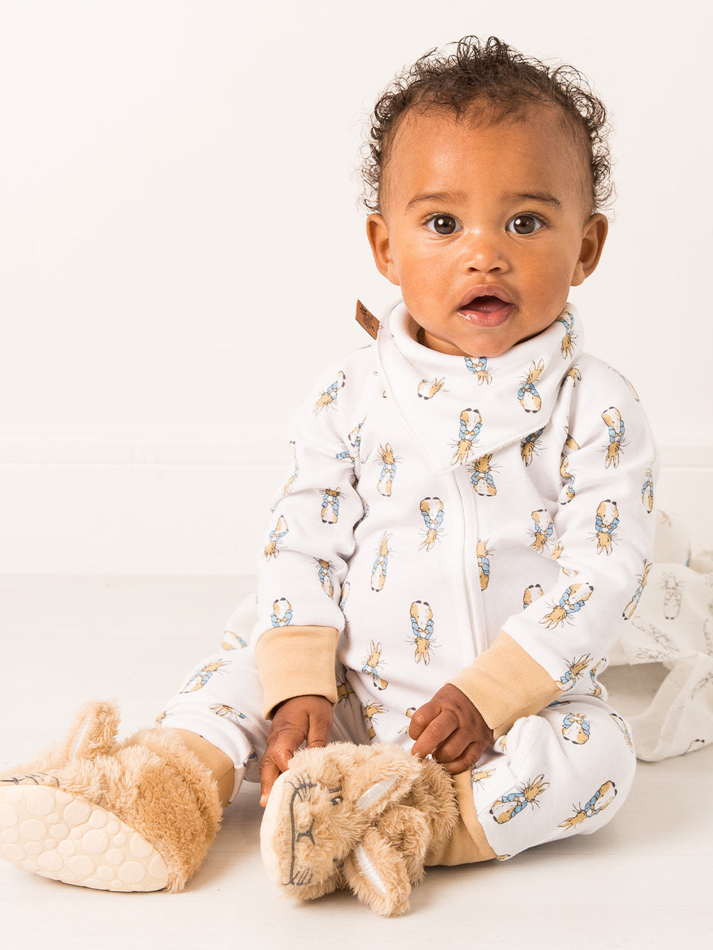 Peter Rabbit™ Neutral Romper & Booties Gifting Set