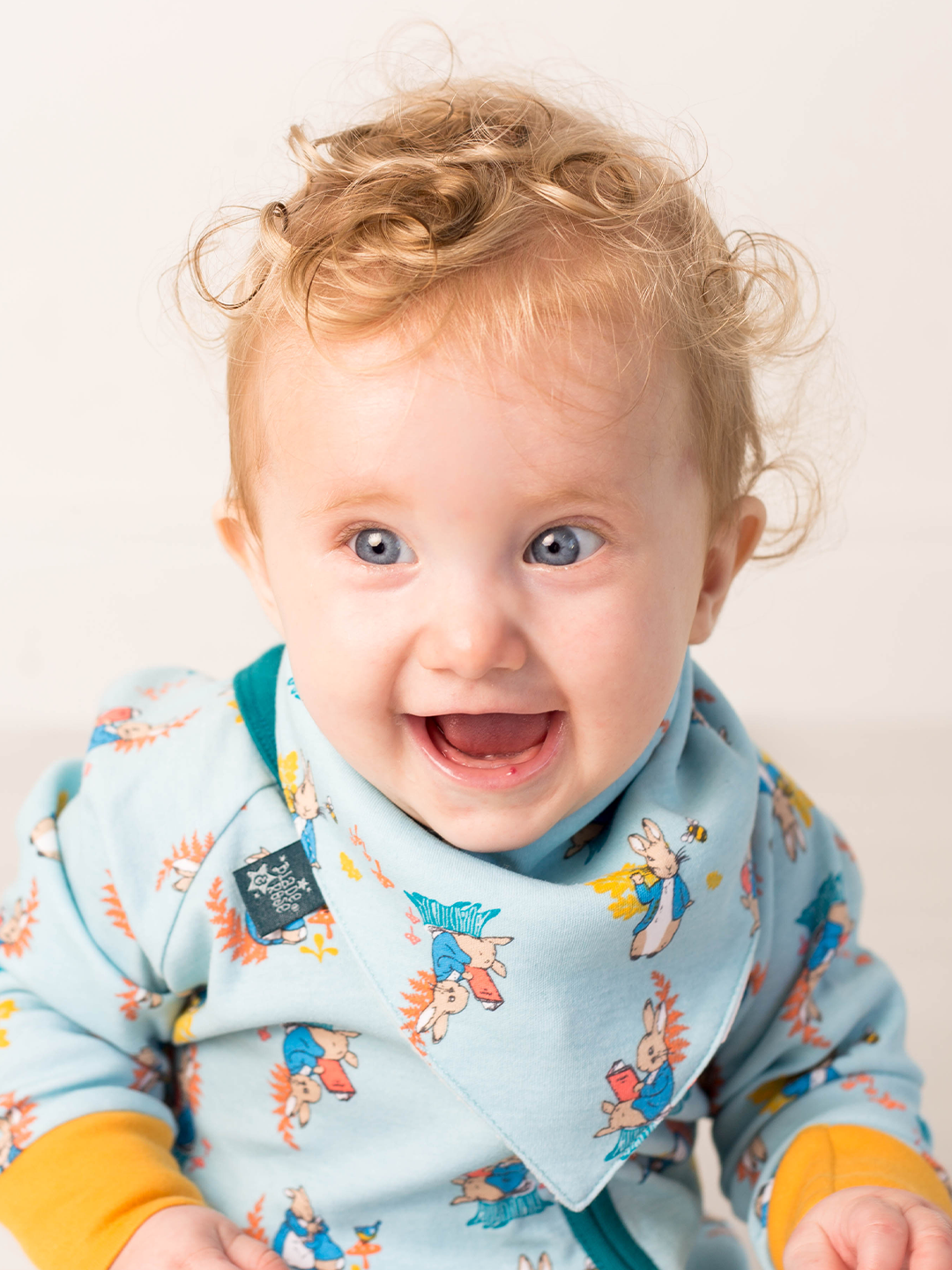 Peter Rabbit ™ Woodland Bib
