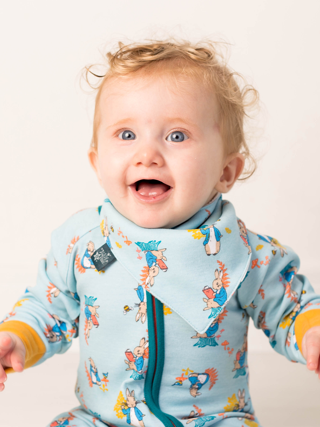 Peter Rabbit ™ Woodland Bib