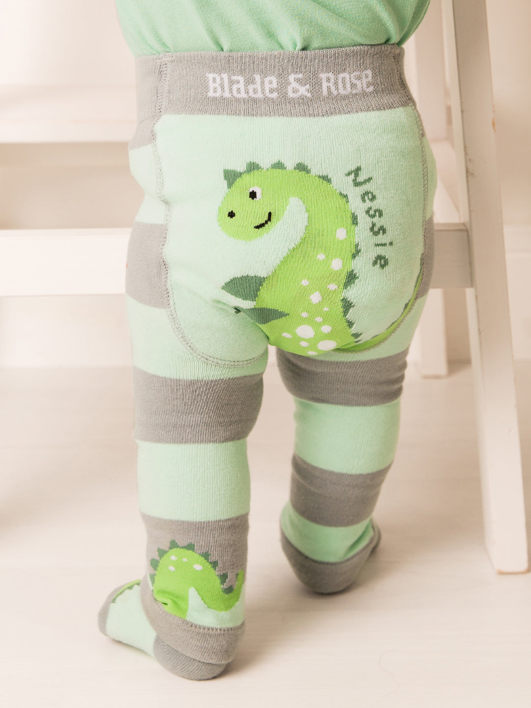 Leotardos Nessie