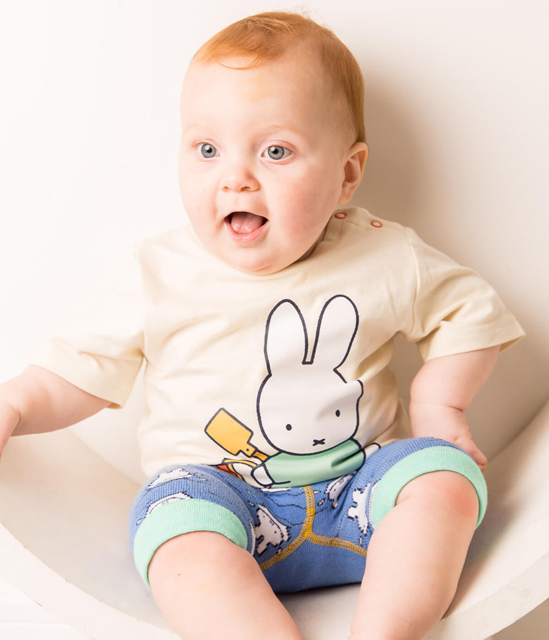 Miffy ™ in den Sonnenscheinshorts