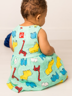 Mutiges und mutiges Sommerkleid