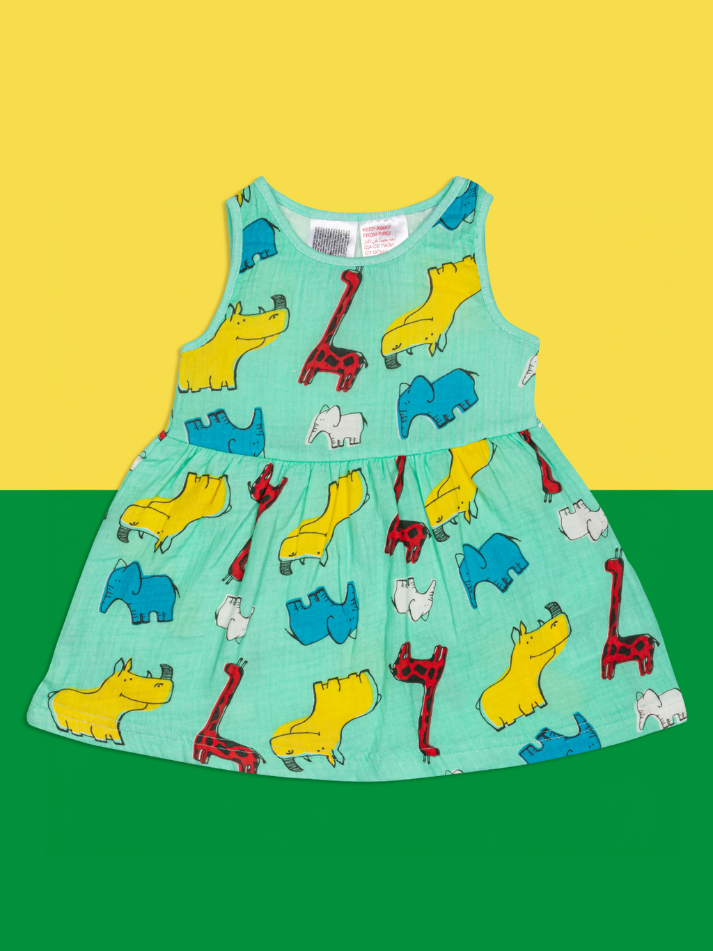 Mutiges und mutiges Sommerkleid